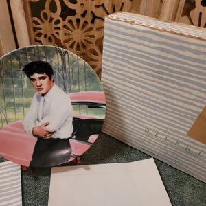 Delphi Elvis Presley 8" Plate Gates of Graceland Limited Edition 1988 / 9714K